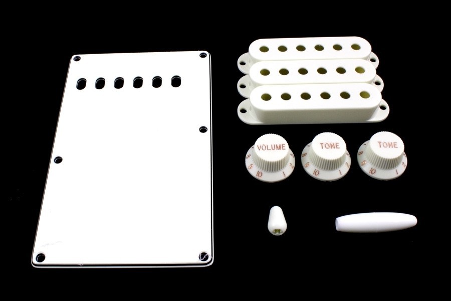 ALLPARTS PG-0549-025 White Accessory Kit for Stratocaster 