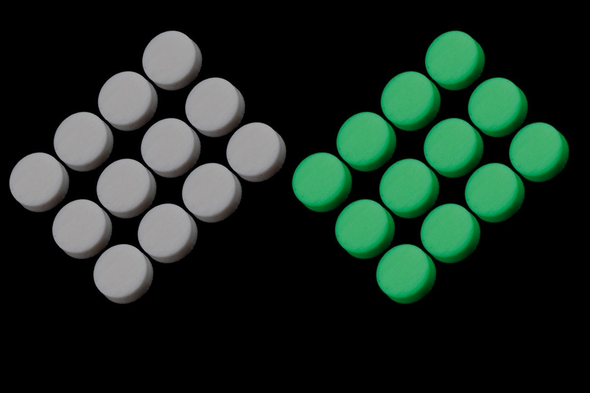 ALLPARTS LT-5494-000 Pack of 12 Glow-in-the-dark 6 35 mm Fingerboard Dots