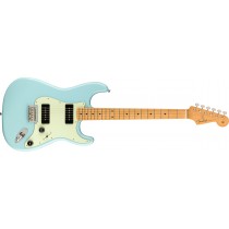 Fender Noventa Stratocaster, Maple Fingerboard, Daphne Blue