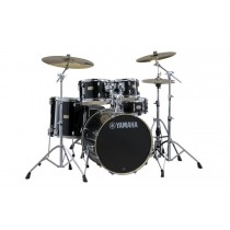 Yamaha Stage Custom Raven Black SBP2F5HA7 22" - Trommesett med stativer